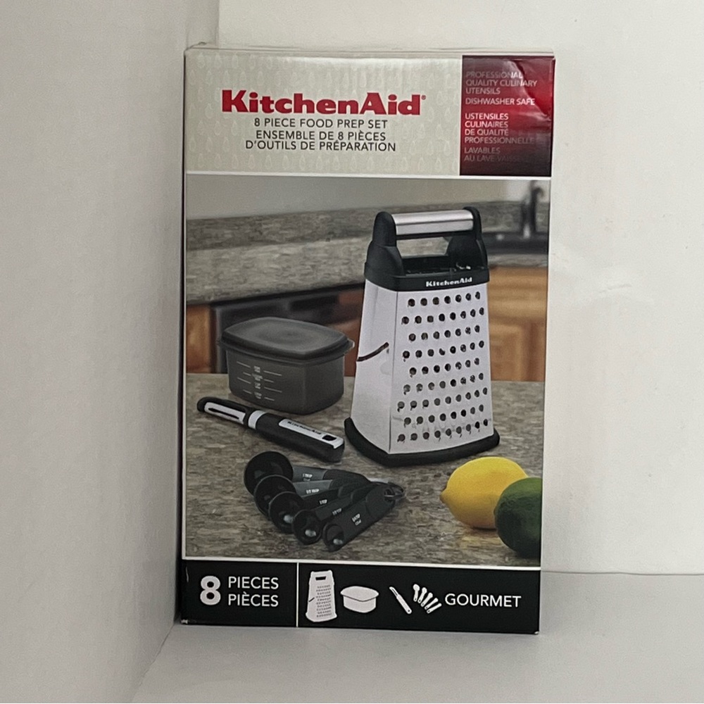 Brand New KitchenAid 8 Piece Food Prep Set